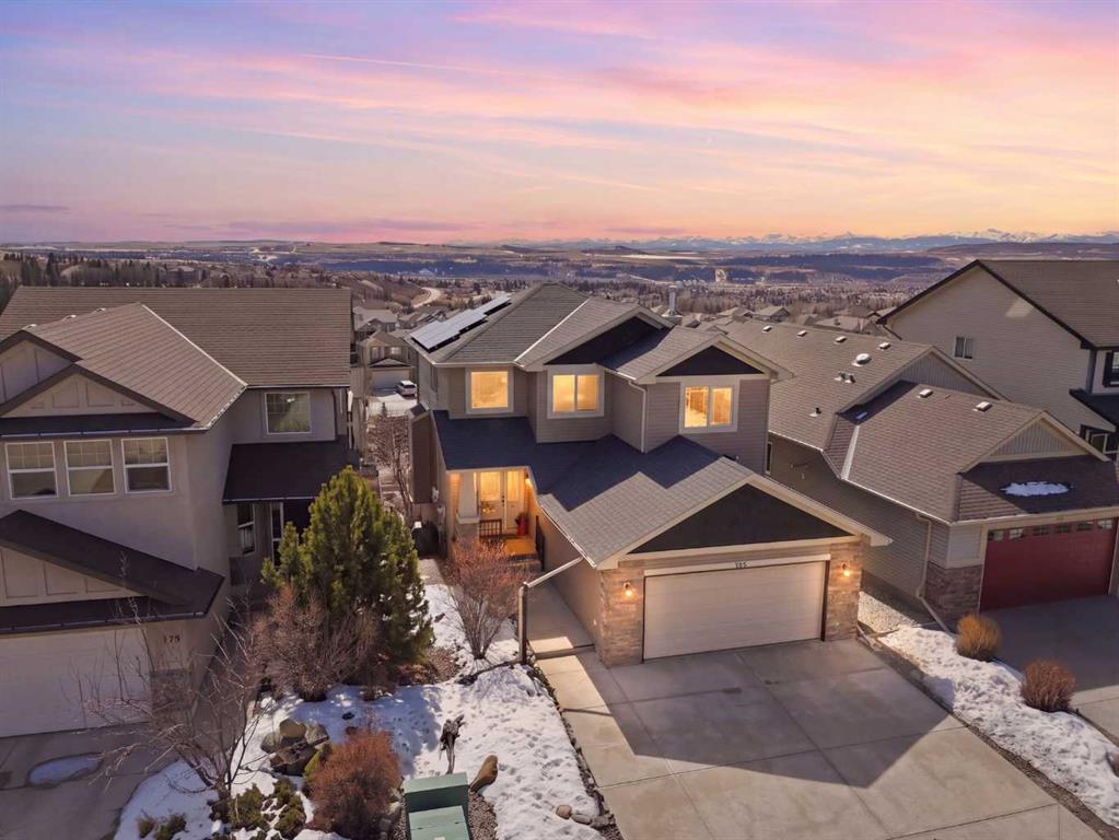 Picture of 185 Sunset Circle , Cochrane Real Estate Listing