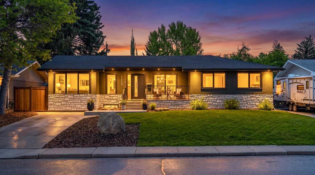 Picture of 2328 58 Avenue SW, Calgary Real Estate Listing