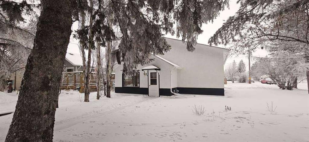 Picture of 5489 51 Avenue , Lacombe Real Estate Listing