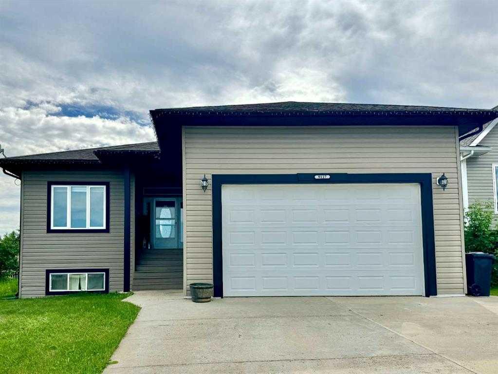 Picture of 9117 134 Avenue , Peace River Real Estate Listing