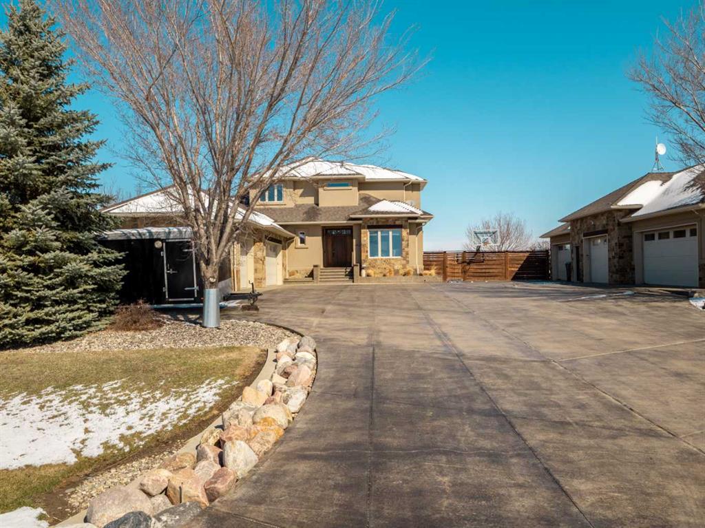 Picture of 402 Meadow Lark Drive W, Rural Lethbridge County Real Estate Listing