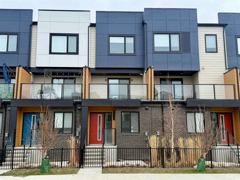 Picture of 8528 21 Avenue SE, Calgary Real Estate Listing