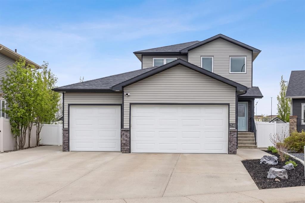 Picture of 214 Somerside Road SE, Medicine Hat Real Estate Listing