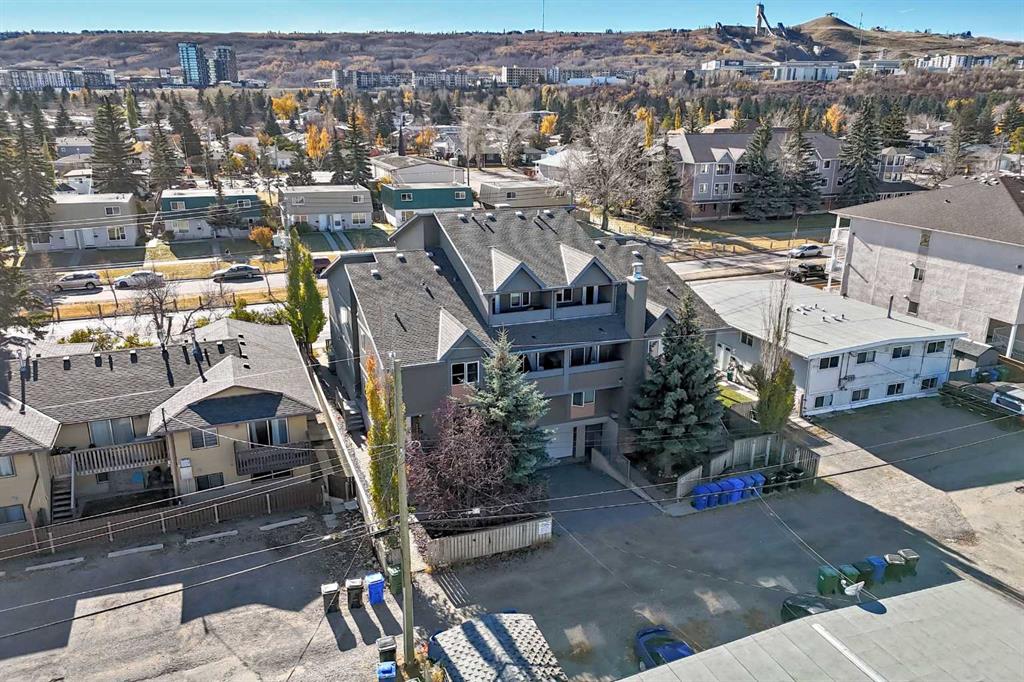 Picture of 7716 bowness Road NW, Calgary Real Estate Listing