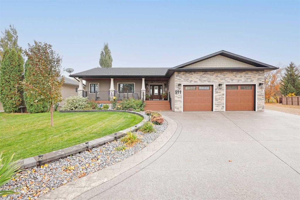 Picture of 911 2 Avenue W, Brooks Real Estate Listing