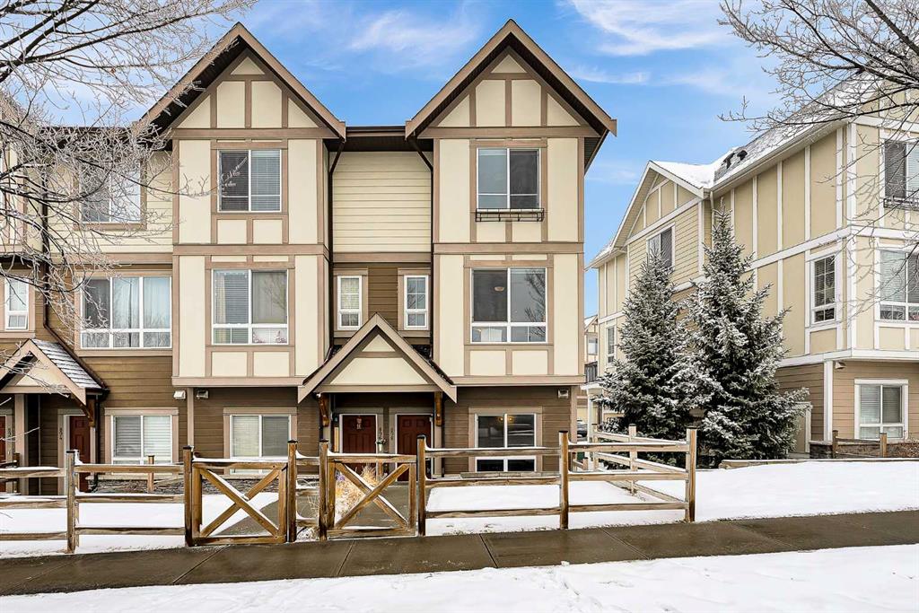 Picture of 898 Sherwood Boulevard NW, Calgary Real Estate Listing