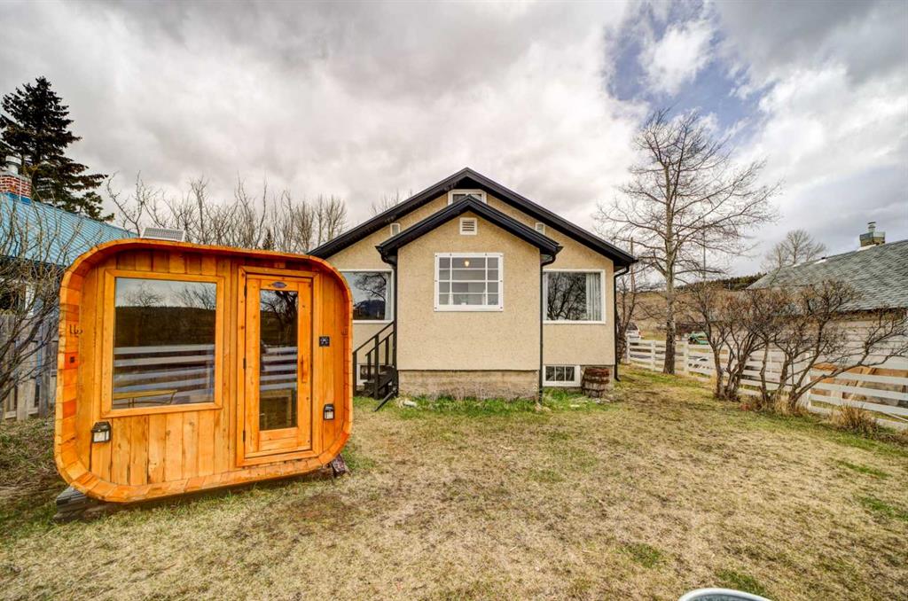 Picture of 8630 17 Avenue , Coleman Real Estate Listing