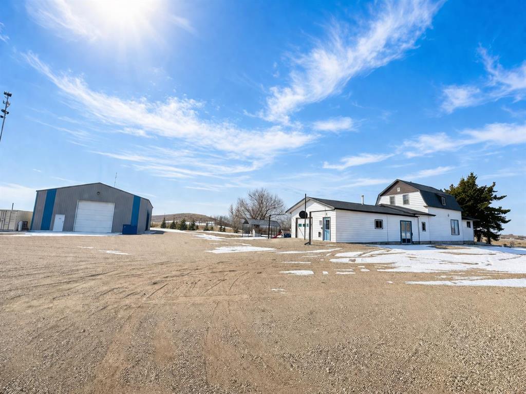 Picture of 433017 Range Road 15  , Rural Wainwright No. 61, M.D. of Real Estate Listing