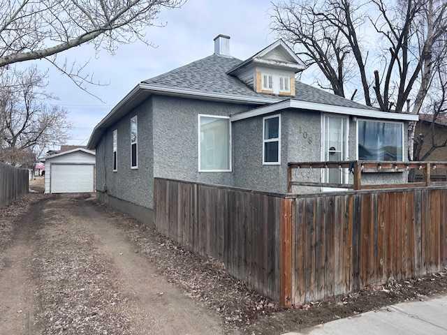 Picture of 108 1 Avenue E, Hanna Real Estate Listing