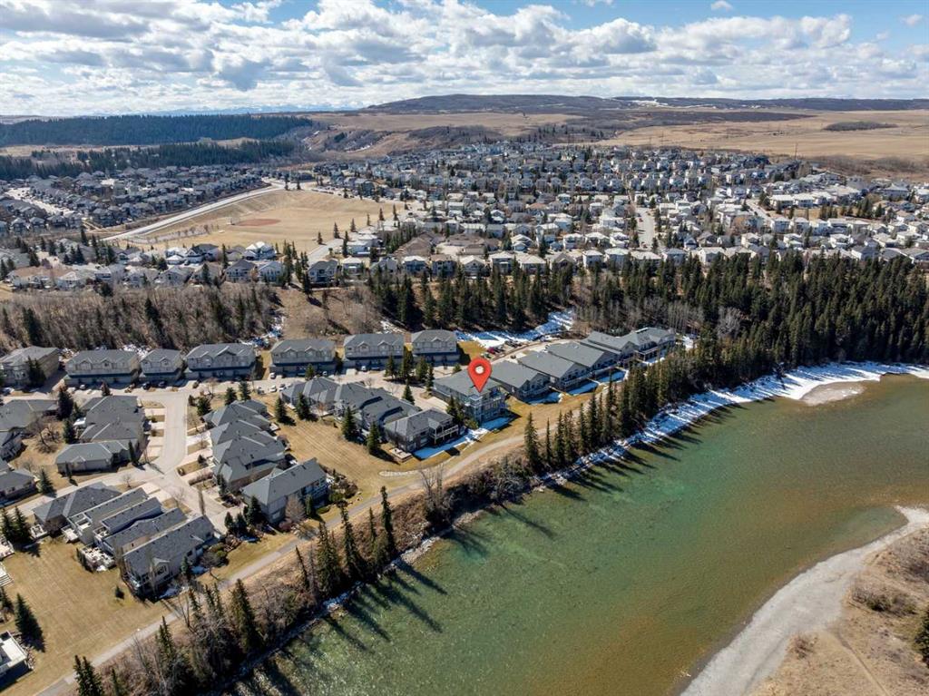 Picture of 189 Crawford Drive , Cochrane Real Estate Listing