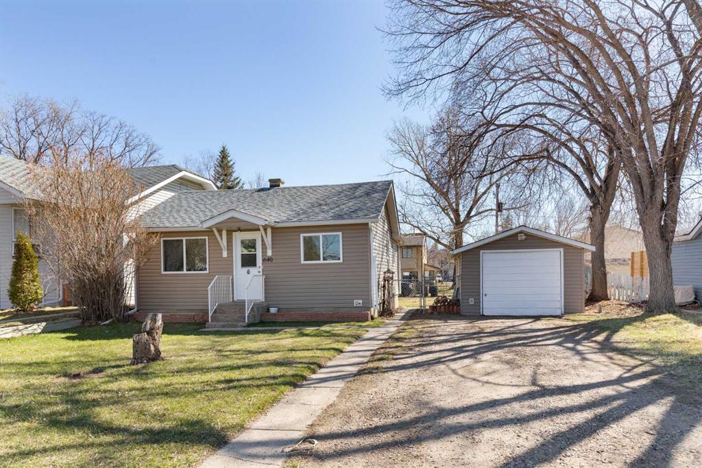 Picture of 640 Centre Street , Brooks Real Estate Listing