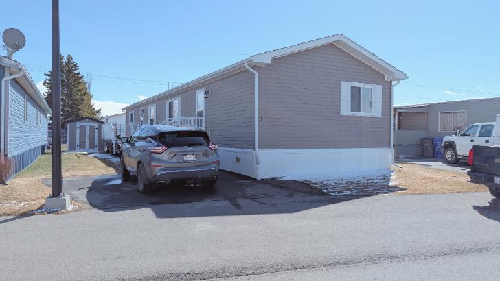 Picture of #3, 5853 4 Street W, Claresholm Real Estate Listing