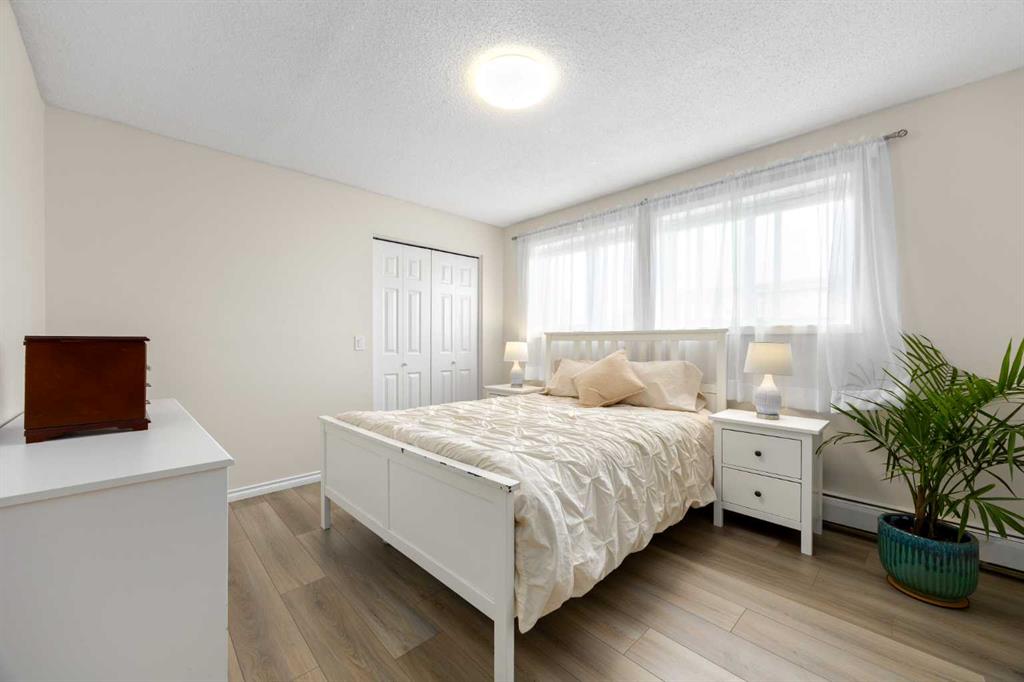 Picture of 215, 101 Big Hill Way SE, Airdrie Real Estate Listing