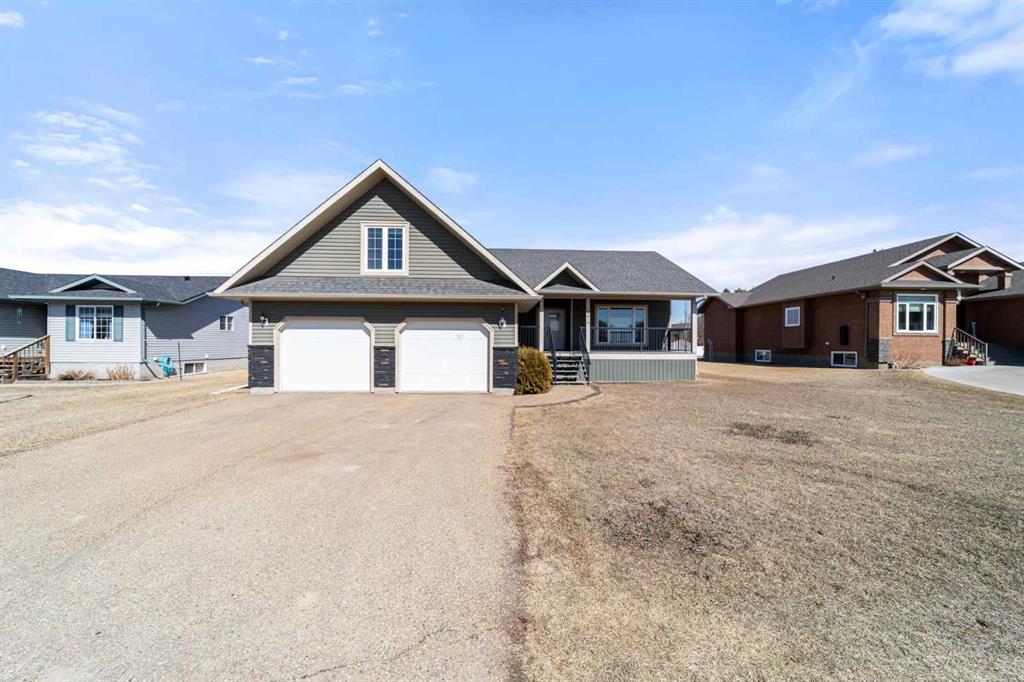 Picture of 5615 45 Avenue W, Forestburg Real Estate Listing