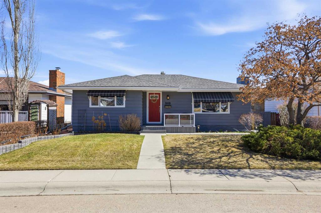 Picture of 948 Canaveral Crescent SW, Calgary Real Estate Listing