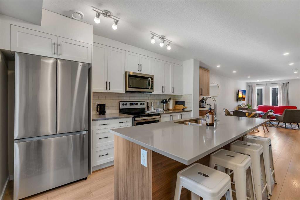 Picture of 312, 19500 37 Street SE, Calgary Real Estate Listing