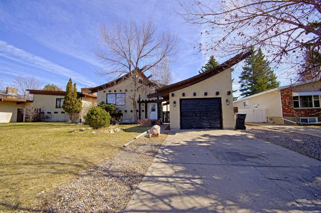 Picture of 345 Laval Boulevard W, Lethbridge Real Estate Listing