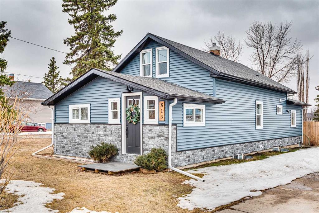 Picture of 813 8 Avenue NE, Three Hills Real Estate Listing