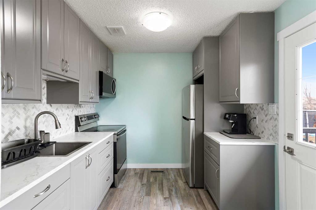 Picture of 2725 47 Avenue , Lloydminster Real Estate Listing