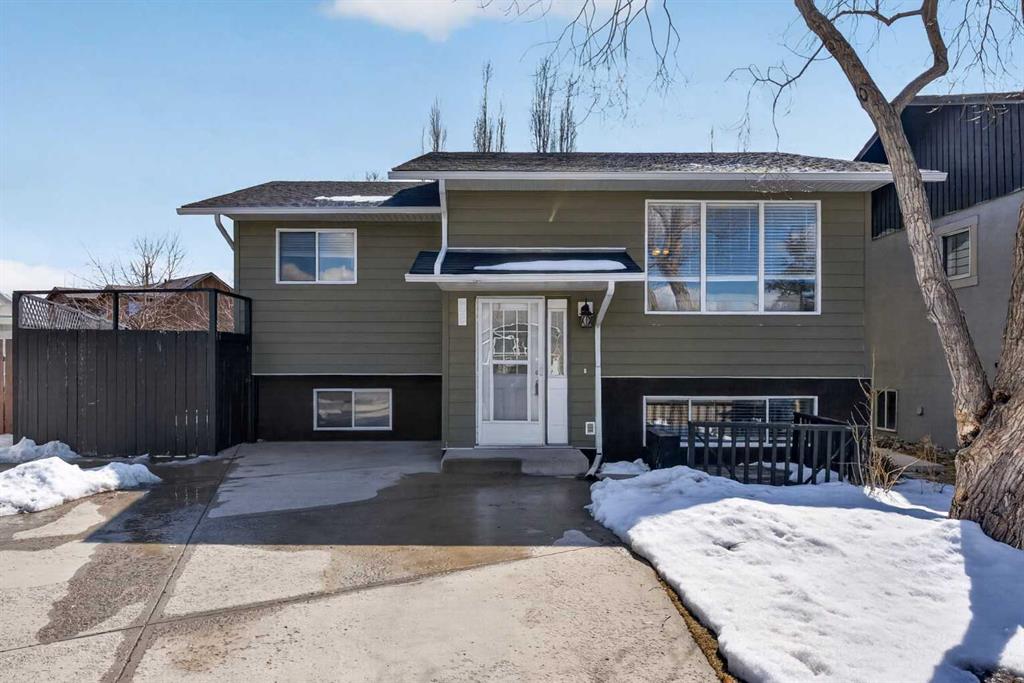 Picture of 32 Fallingworth Court NE, Calgary Real Estate Listing