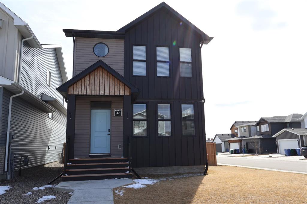 Picture of 47 Blackwolf Pass N, Lethbridge Real Estate Listing