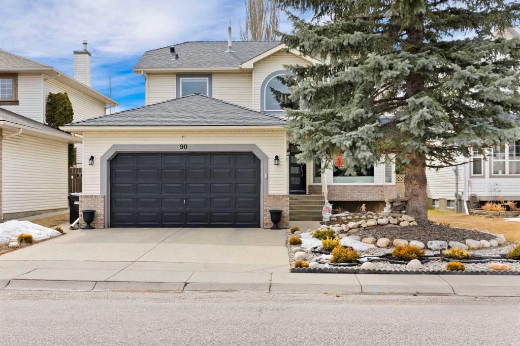 Picture of 90 Riverview Circle SE, Calgary Real Estate Listing