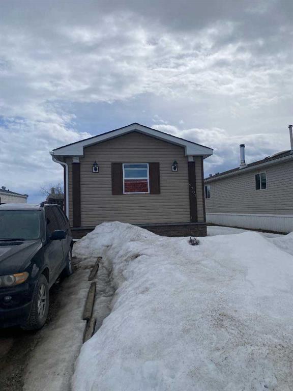 Picture of 9707, 111 ave Avenue , Clairmont Real Estate Listing