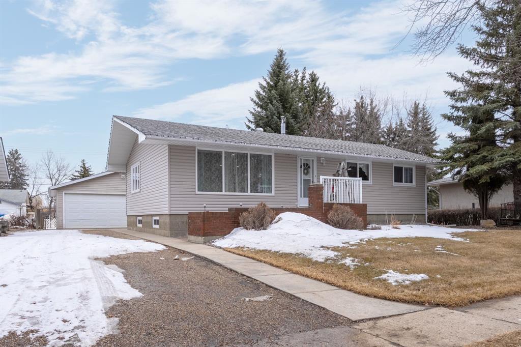 Picture of 23 Montjoy Avenue , Camrose Real Estate Listing