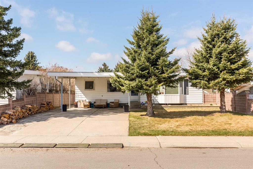 Picture of 1414 17 Street N, Lethbridge Real Estate Listing
