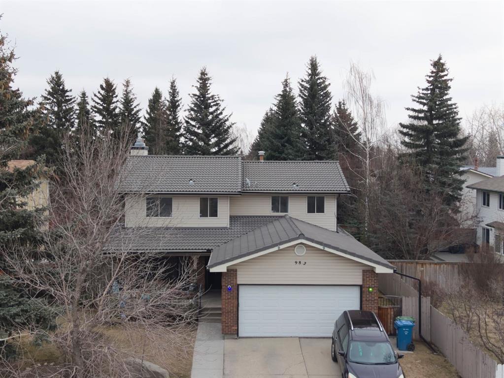 Picture of 983 Woodbine Boulevard SW, Calgary Real Estate Listing