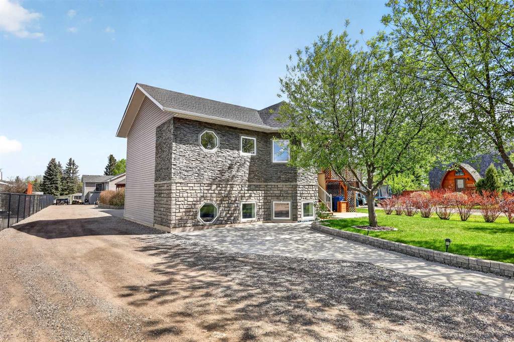 Picture of 1212 15 Avenue , Didsbury Real Estate Listing