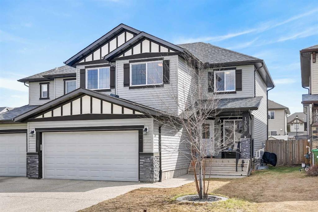 Picture of 1903 Baywater Alley SW, Airdrie Real Estate Listing