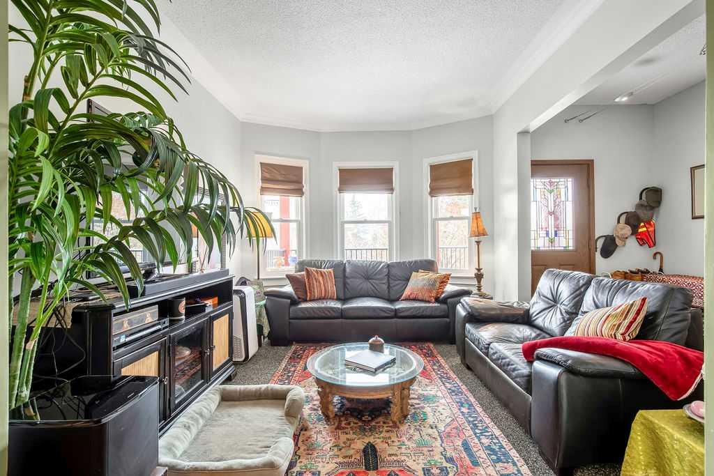 Picture of 2410 16 Street SW, Calgary Real Estate Listing