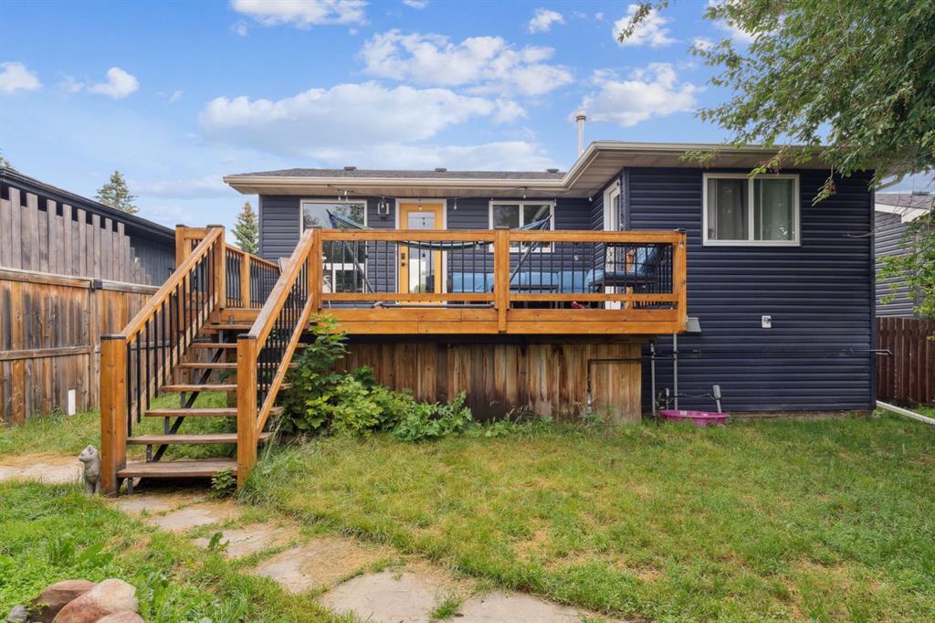 Picture of 147 Falchurch Crescent NE, Calgary Real Estate Listing