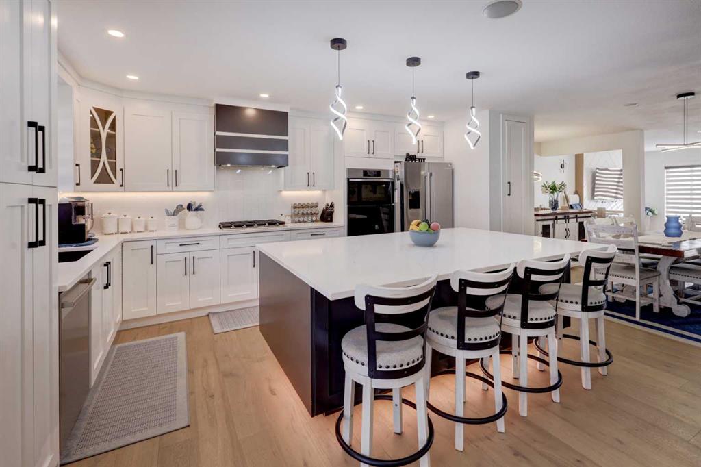 Picture of 4620 30 Avenue SW, Calgary Real Estate Listing