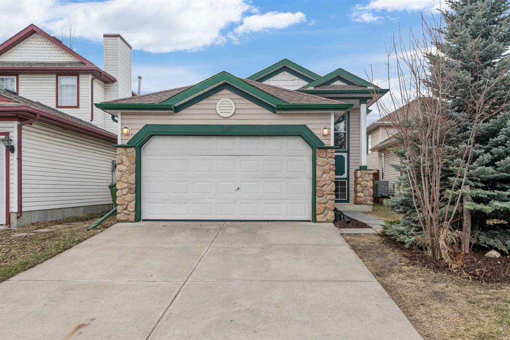 Picture of 144 Mt Apex Green SE, Calgary Real Estate Listing