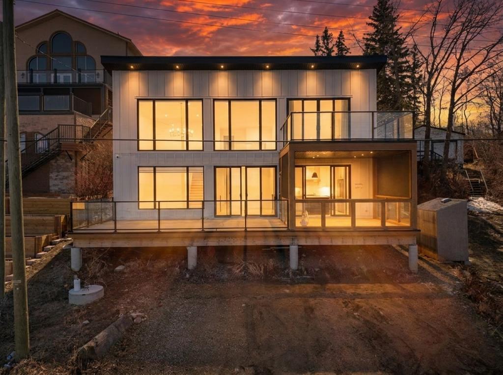 Picture of 47 Bay View Street , Rochon Sands Real Estate Listing