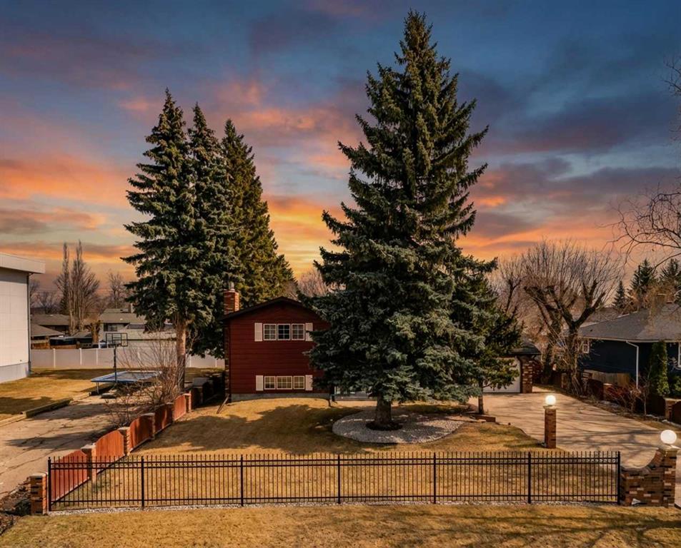 Picture of 3919 43 Avenue , Red Deer Real Estate Listing