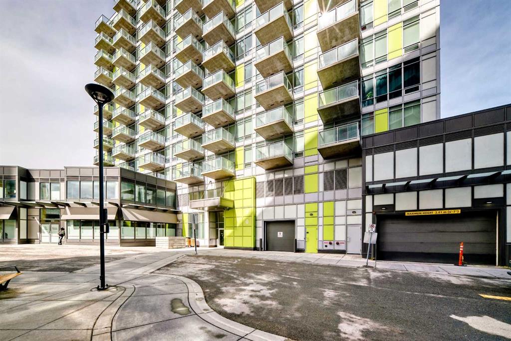 Picture of 506, 30 brentwood Common NW, Calgary Real Estate Listing