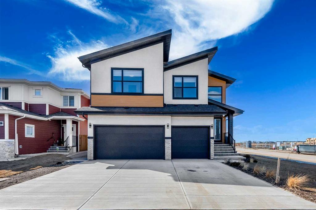 Picture of 1001 Waterford Drive SE, Chestermere Real Estate Listing