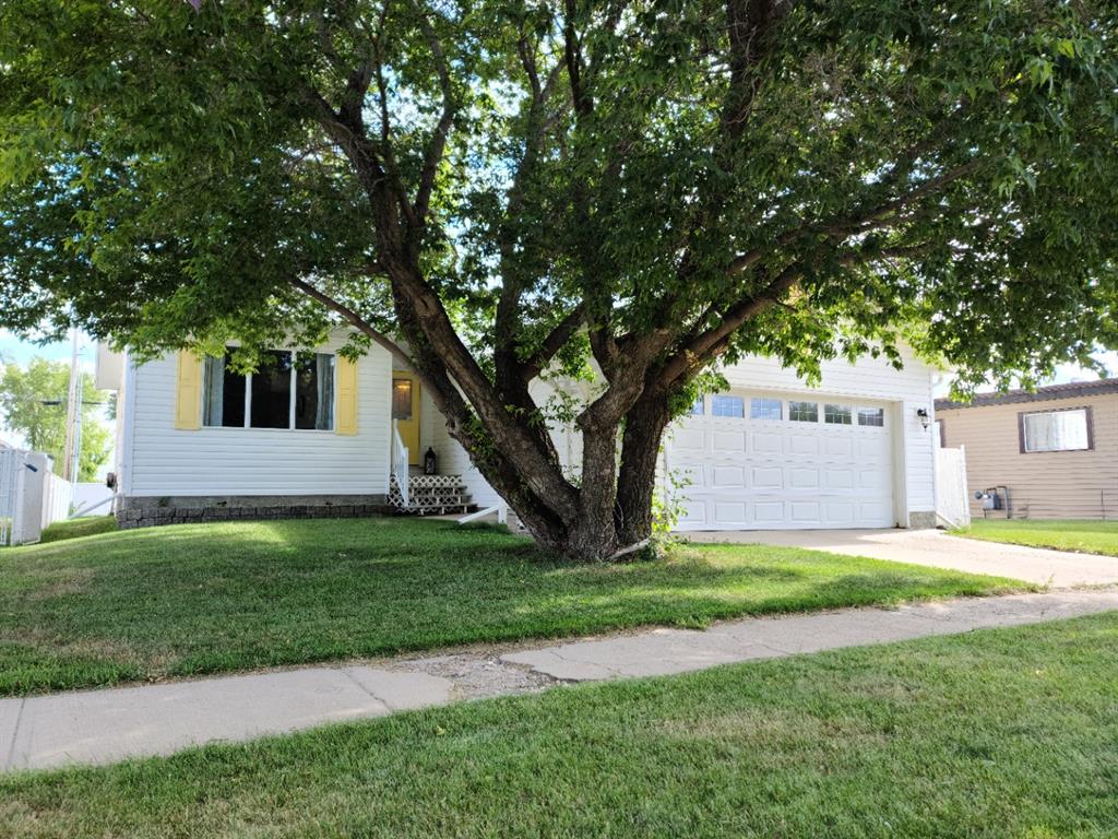 Picture of 4817 54 Avenue  , Grimshaw Real Estate Listing