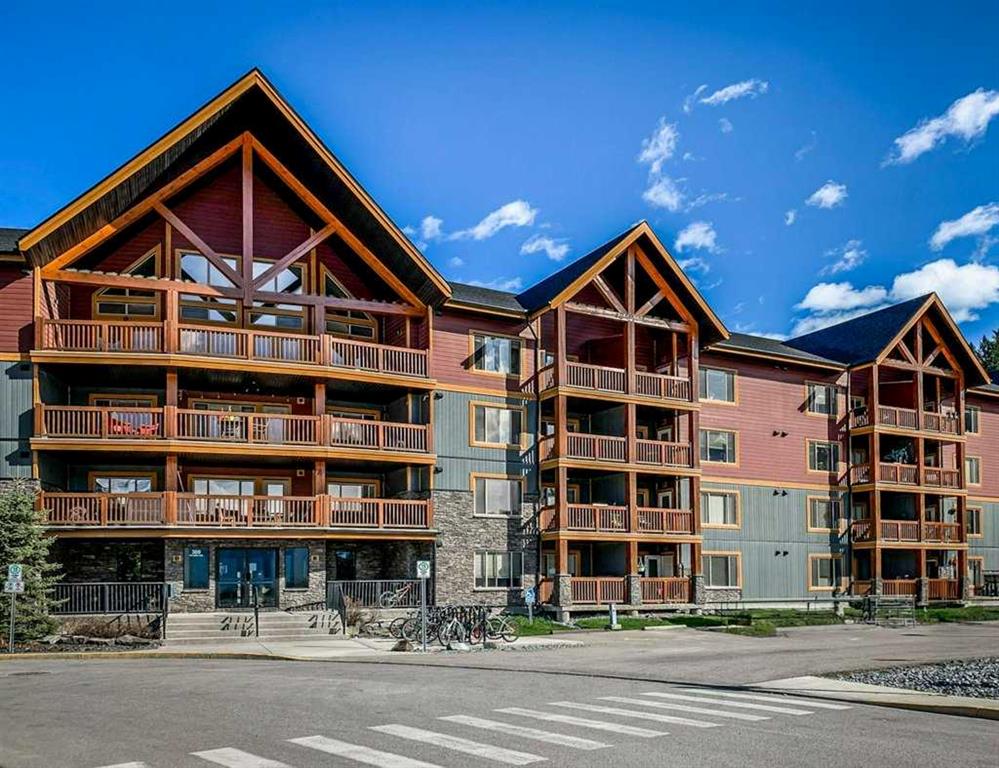 Picture of 201, 300 Palliser Lane , Canmore Real Estate Listing