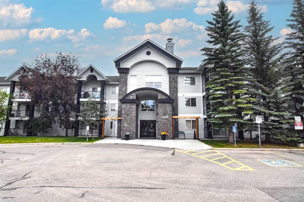Picture of 109, 2022 Canyon Meadows Drive SE, Calgary Real Estate Listing