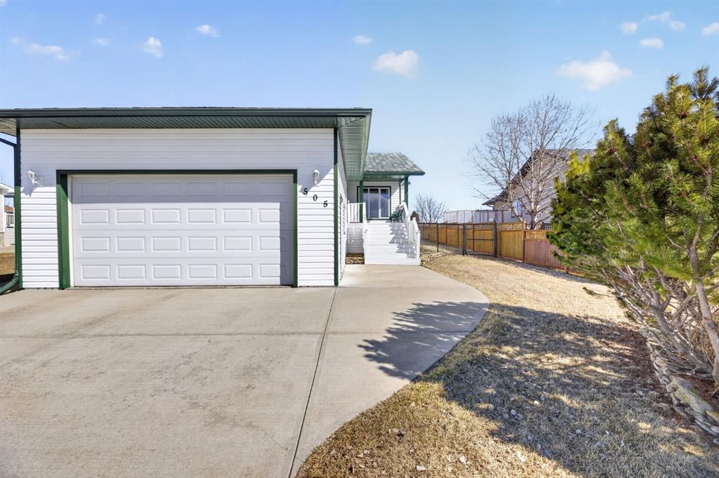 Picture of 505 1 Street NW, Linden Real Estate Listing