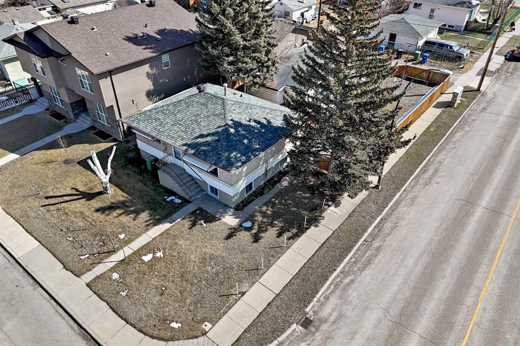 Picture of 7448 21 Street SE, Calgary Real Estate Listing