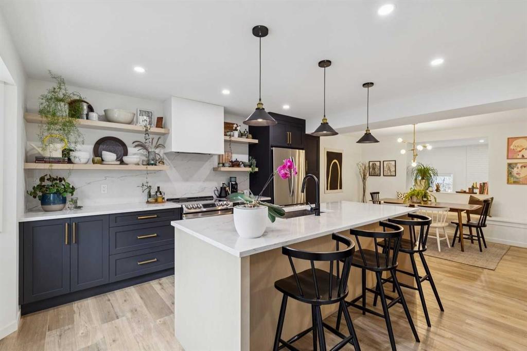 Picture of 561 Point Mckay Grove NW, Calgary Real Estate Listing