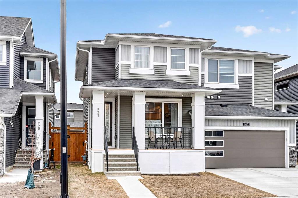 Picture of 921 Cobblemore Common SW, Airdrie Real Estate Listing