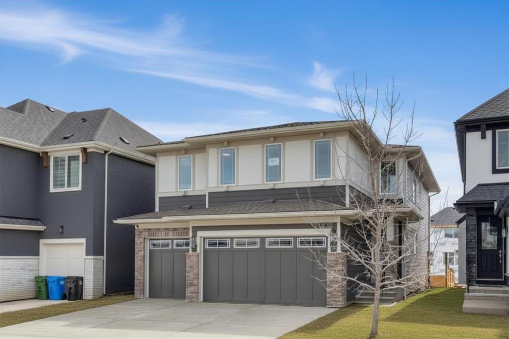 Picture of 243 Marina Grove SE, Calgary Real Estate Listing