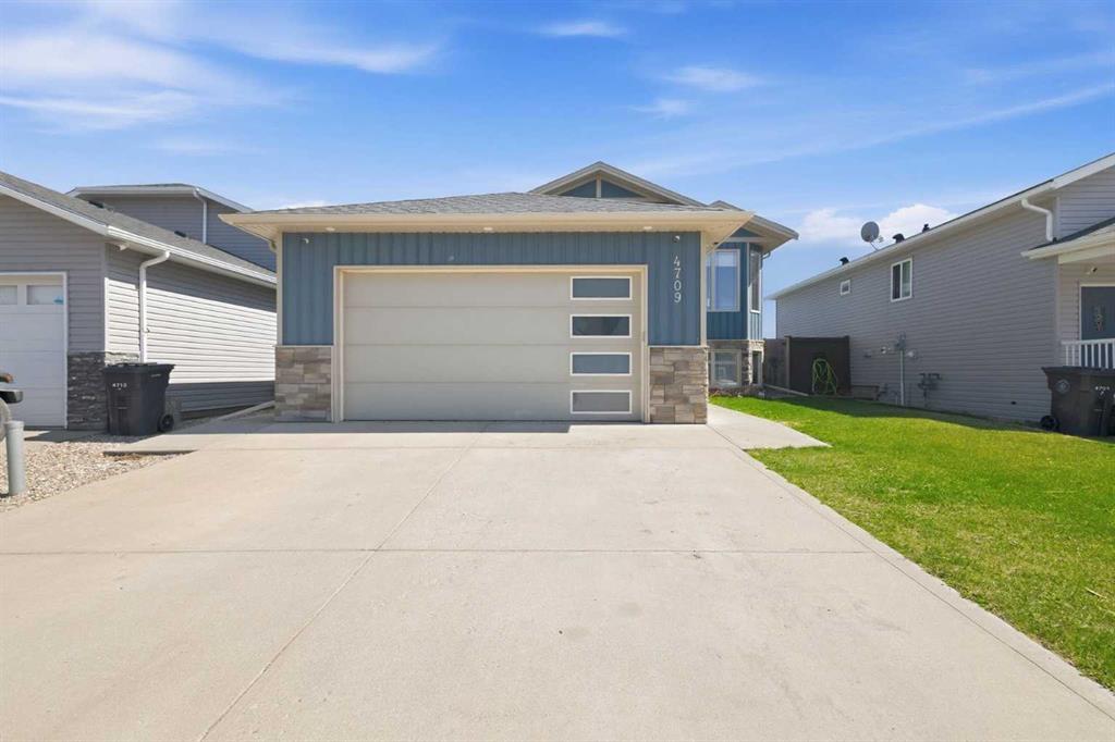 Picture of 4709 7 Street , Coalhurst Real Estate Listing