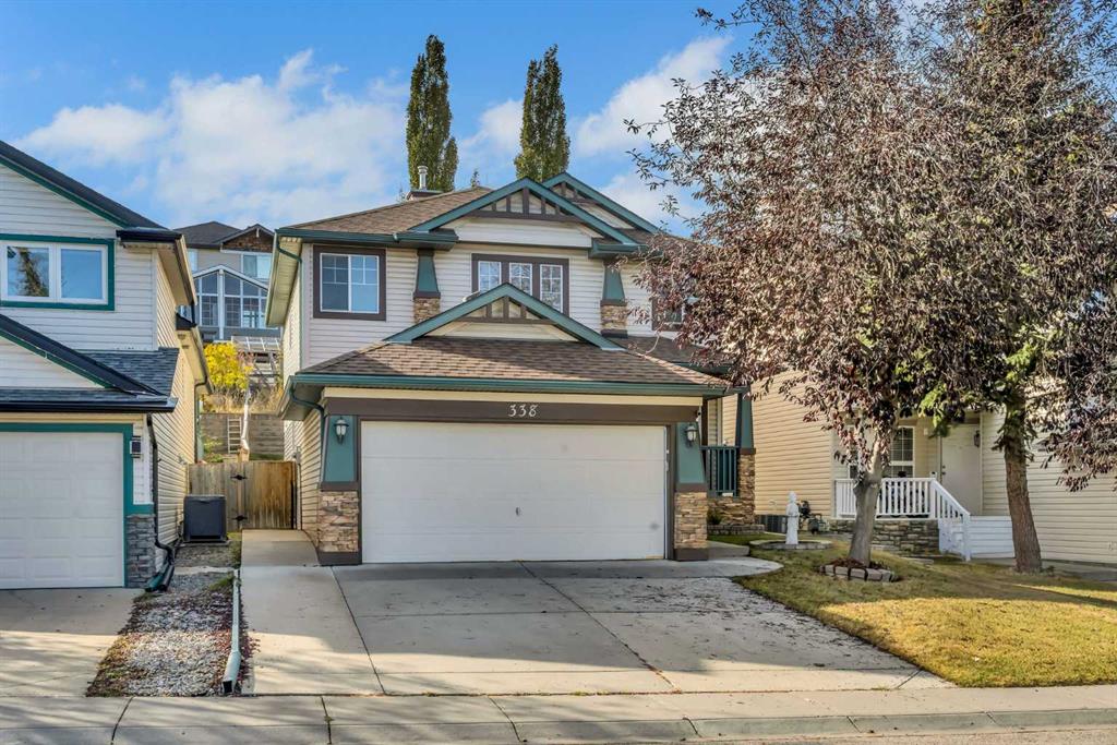 Picture of 338 Panamount Drive NW, Calgary Real Estate Listing